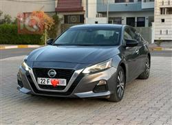 نيسان ألتيما